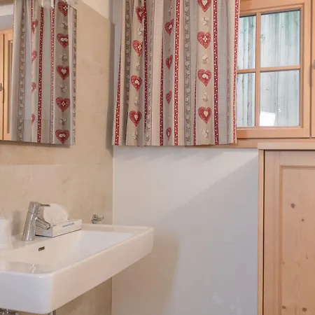 阿尔平阿维尼达全景公寓